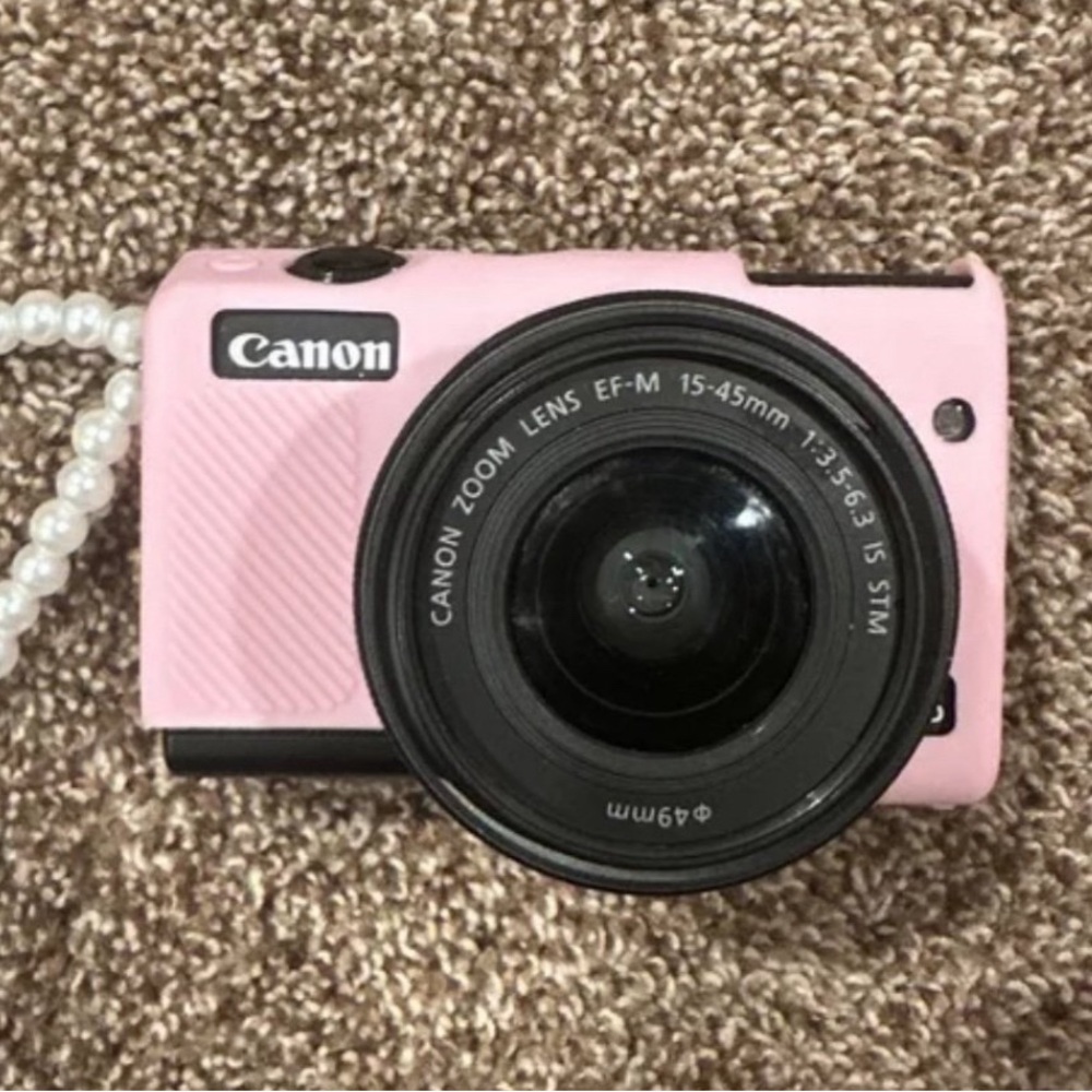 Canon EOS M200